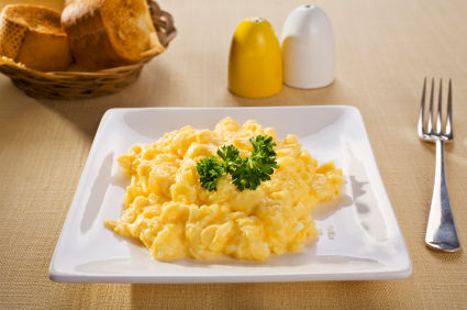 Recipe: Scrambled Eggs with Tomatos